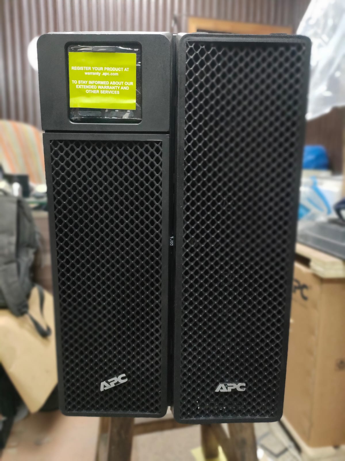 APC SRT10KXLI Smart-UPS 10 kVA / 10 kW Online UPS – Pure Sine Wave Power Protection